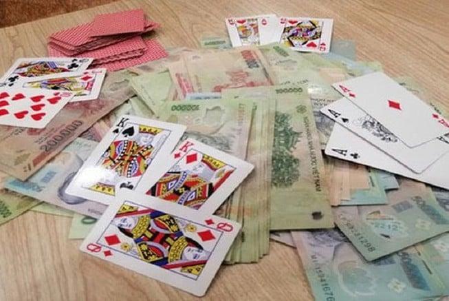 Khám phá Hong Kong Stud trò chơi bài hấp dẫn tại các sòng bạc trực tuyến